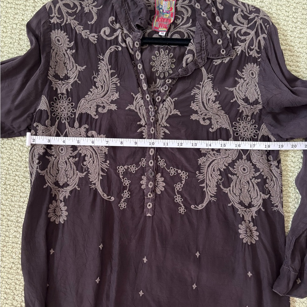 Johnny Was embroidered button up - Picture 4 of 6